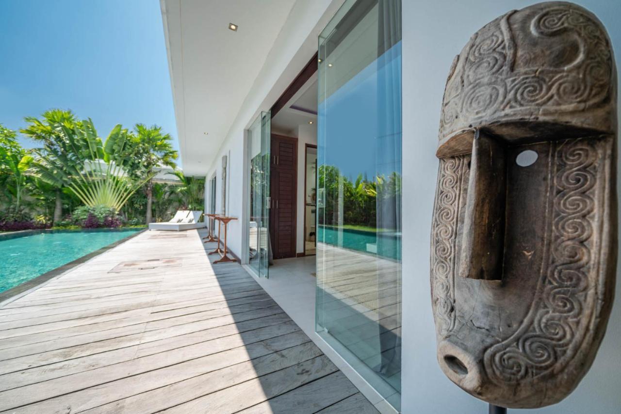 Villa Tira - Elegant 3Br In Central Seminyak Exterior foto
