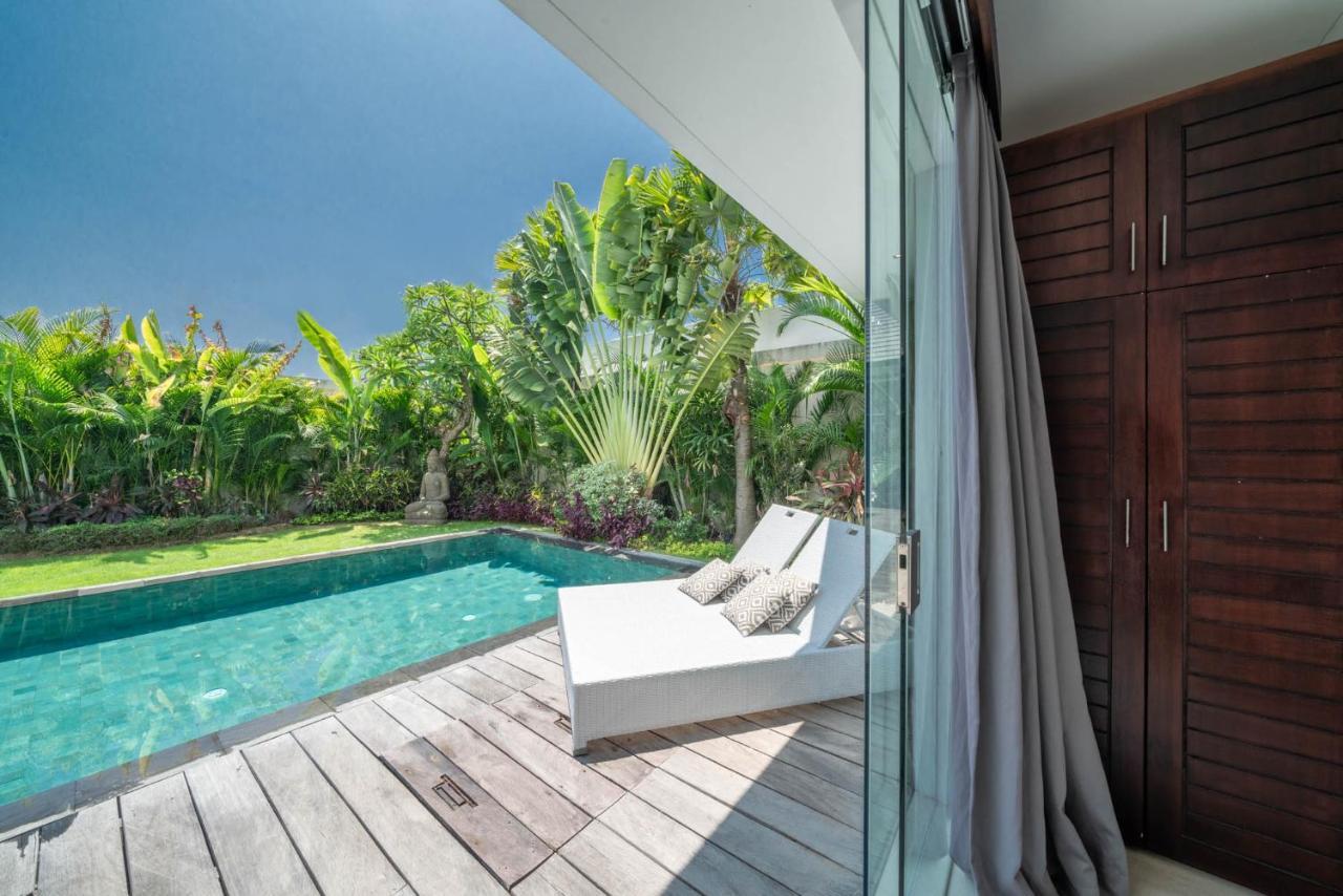 Villa Tira - Elegant 3Br In Central Seminyak Exterior foto