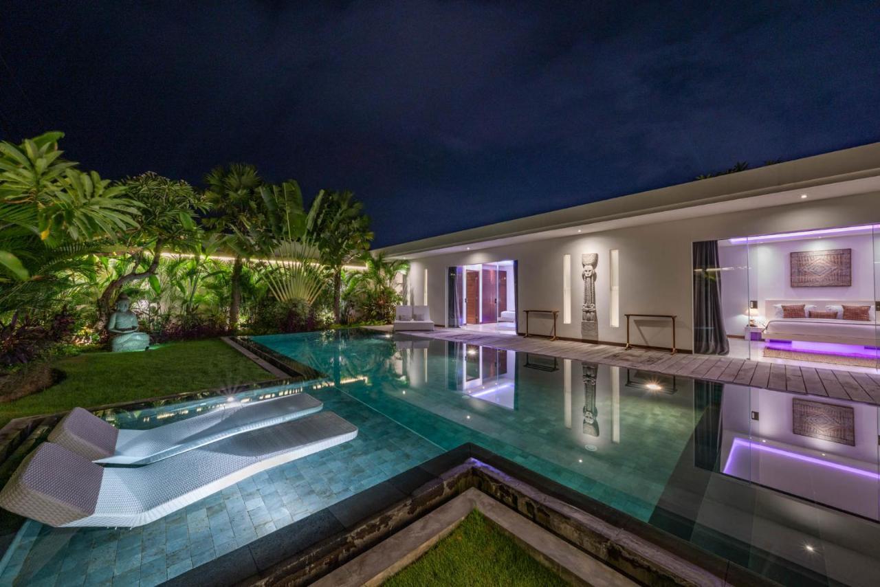 Villa Tira - Elegant 3Br In Central Seminyak Exterior foto